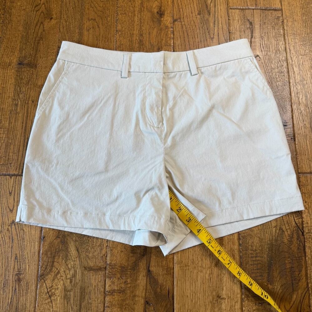 Southern Tide Women's Chino Performance Short 4" Inseam Khaki Beige Womens 4 - Picture 5 of 7